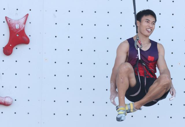 九游娱乐官网-从全国冠军到世界冠军 00后龙金宝目标坚定再出发